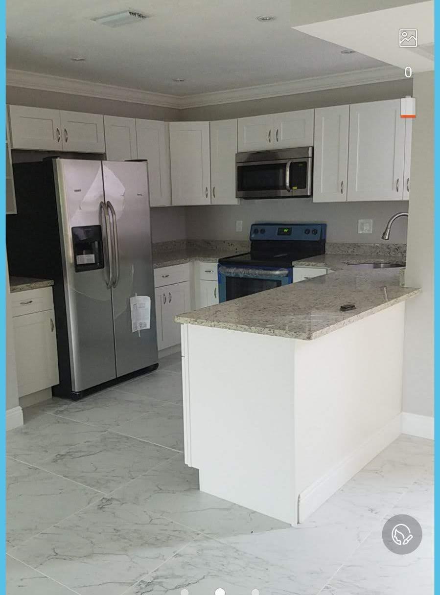 finished kitchen remodel, quartz counters, Boca Raton condo